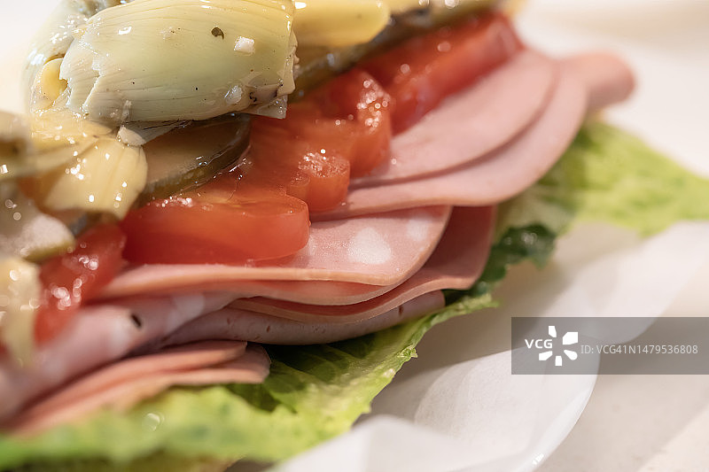 意大利肉肠三明治图片素材