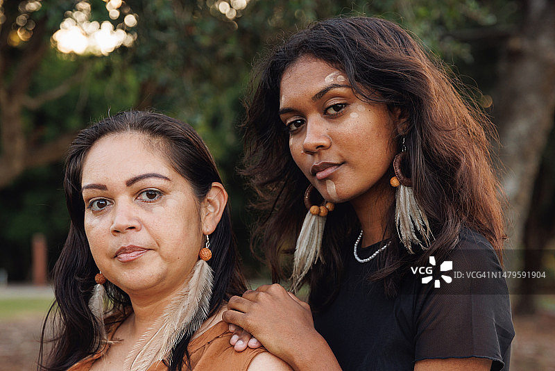 澳大利亚原住民母女图片素材