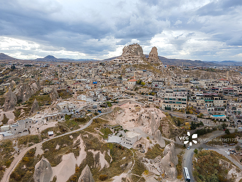 Cappadocia景观和Göreme镇的无人机景观图片素材