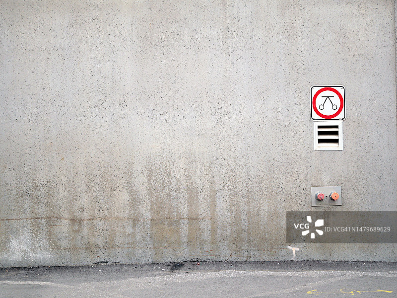 加拿大魁北克蒙特利尔的消防栓水泥墙和人行道图片素材