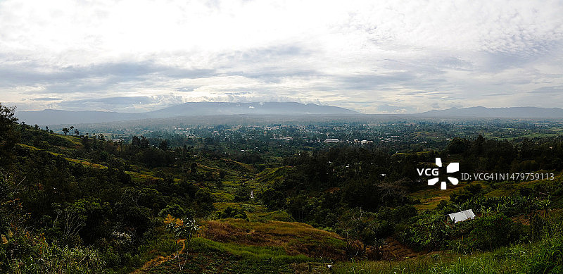 巴布亚新几内亚哈根山城的航拍全景图片素材