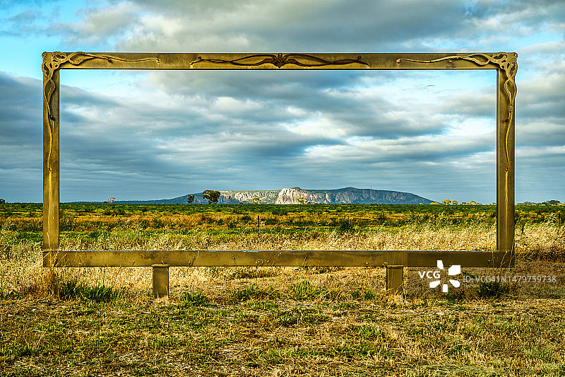 澳大利亚维多利亚州阿拉派勒斯山的田野风光图片素材