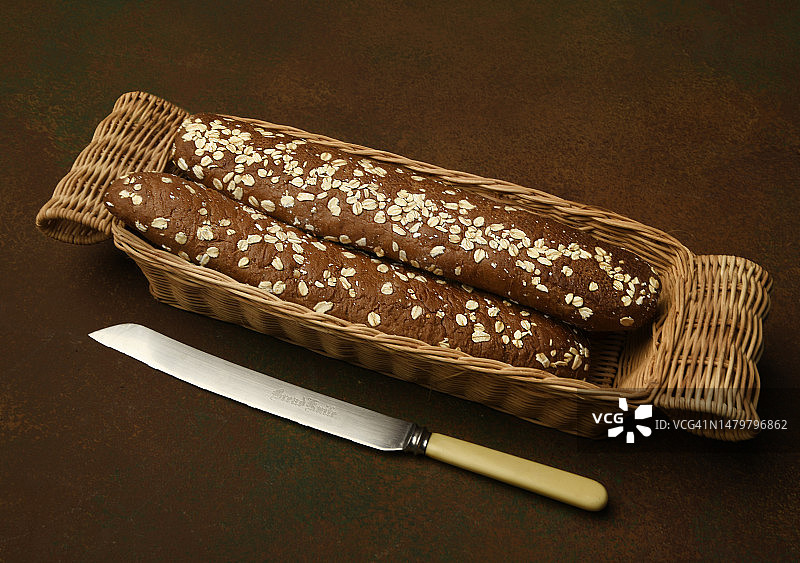 棕色法棍面包图片素材