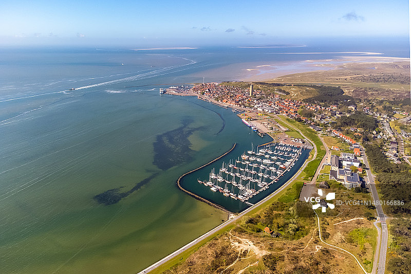 泰尔斯海灵岛和瓦登海夏季风光航拍图图片素材