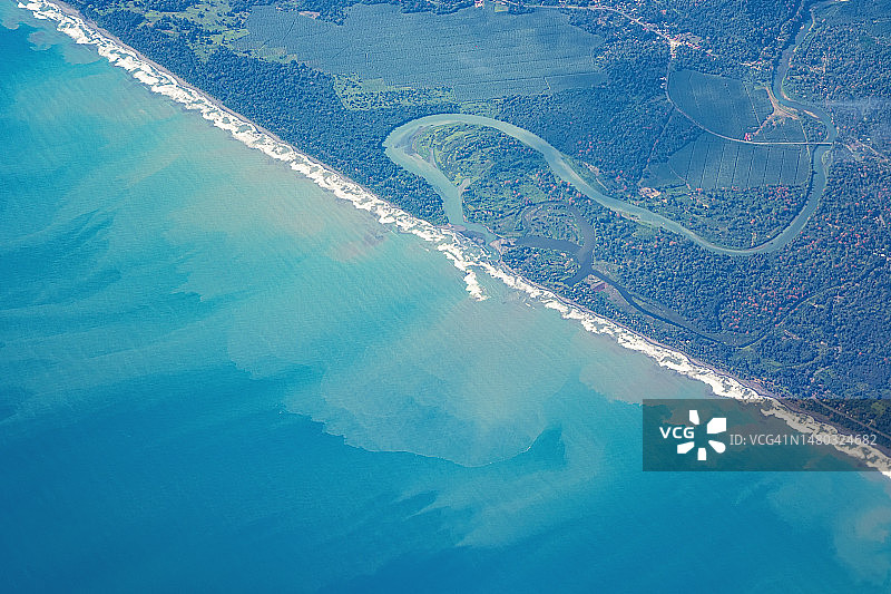 哥斯达黎加卡维塔加勒比海海岸鸟瞰图片素材
