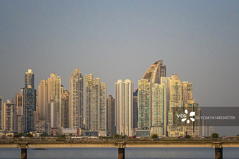 从卡斯科 viejo 看巴拿马城日落图片素材