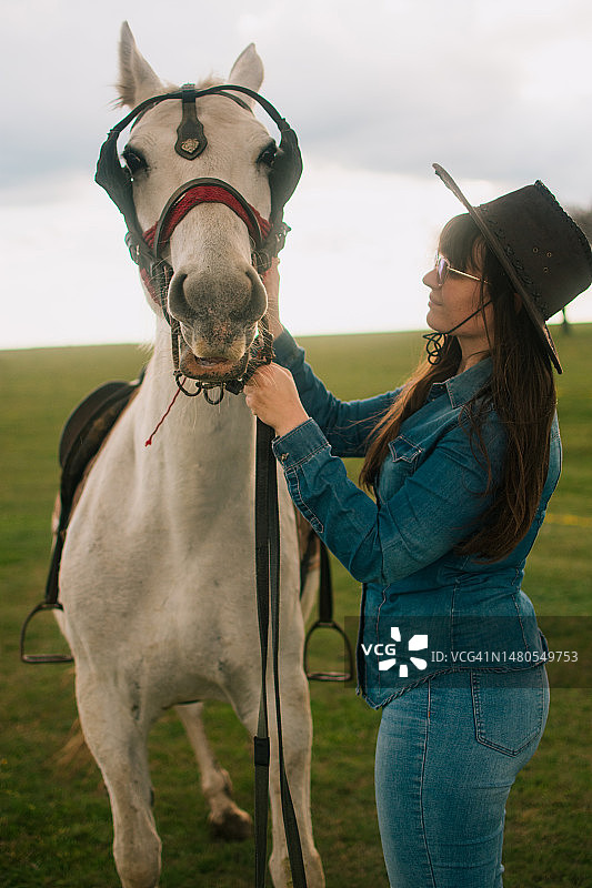 骑行时刻图片素材