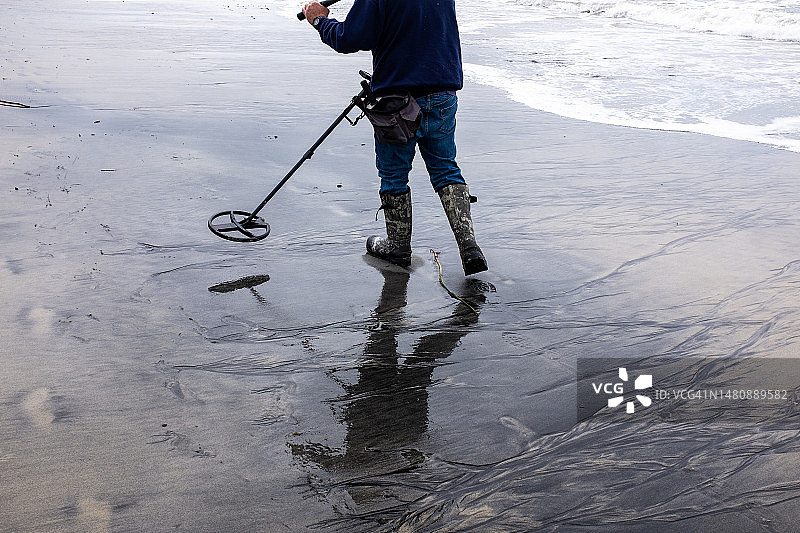 清扫海滩图片素材