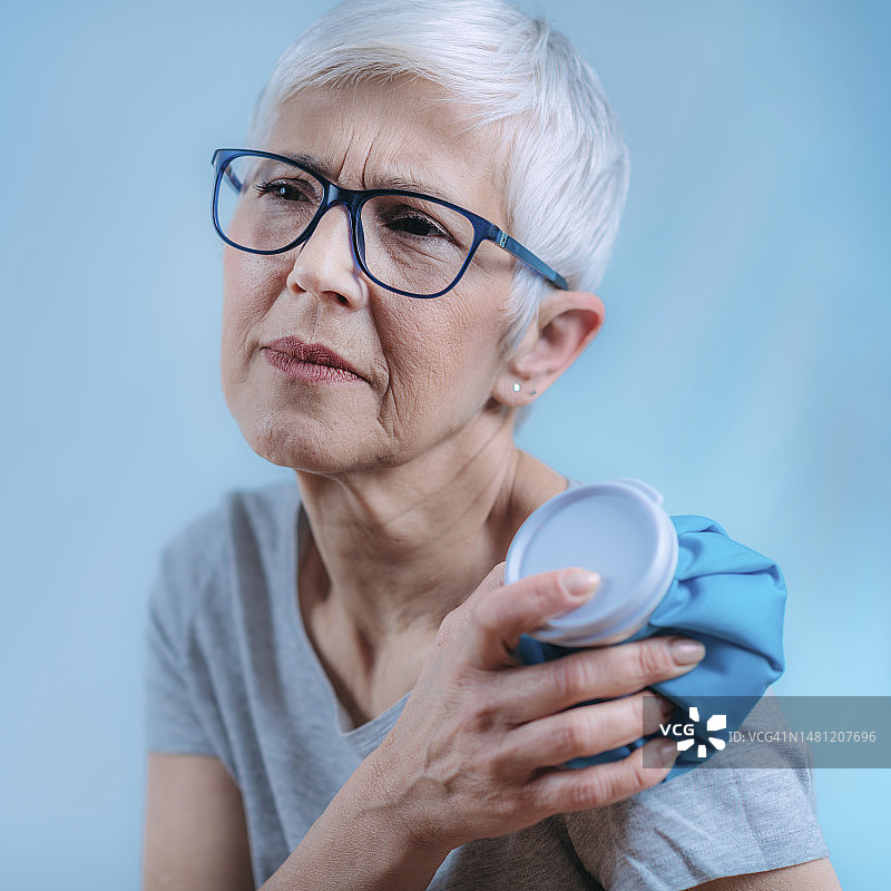 肩部疼痛治疗图片素材