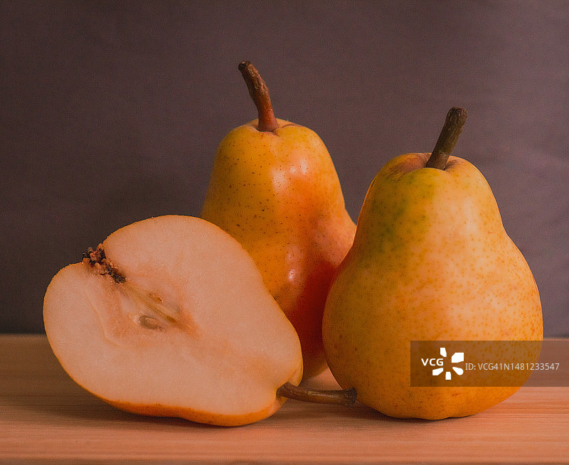 成熟的梨图片素材