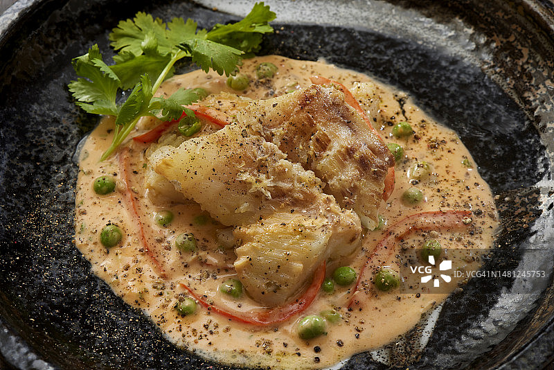 泰式姜汁椰奶咖喱烤鳕鱼片图片素材