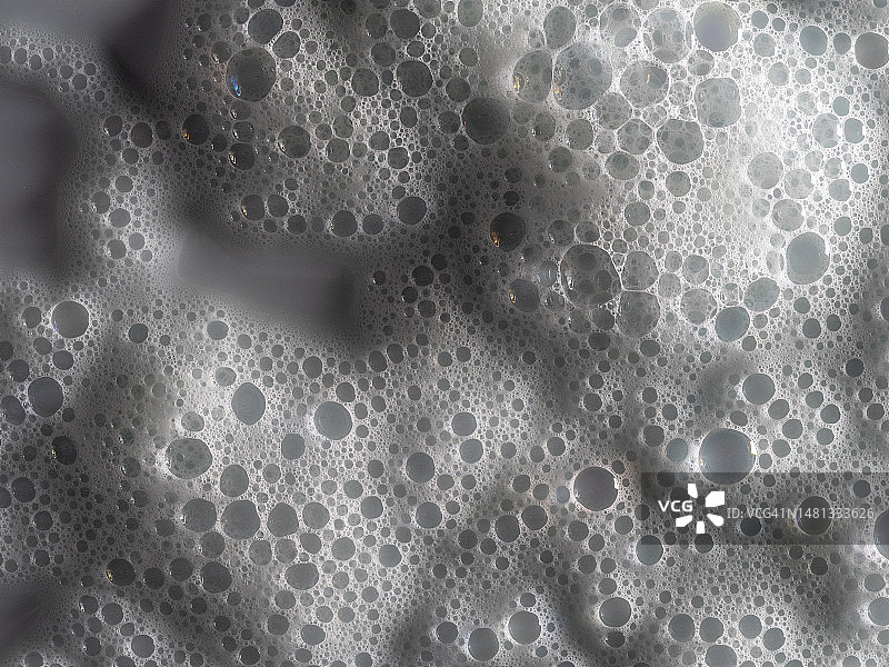 白色表面肥皂泡形成的纹理图片素材