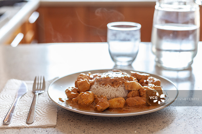 鸡肉蒂卡玛沙拉配印度香米图片素材