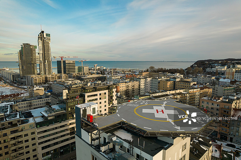 波兰格丁尼亚市医院的格丁尼亚机场图片素材