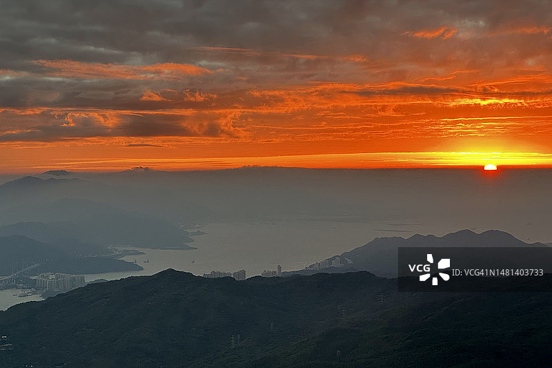 中国大帽山壮丽日落景观图片素材