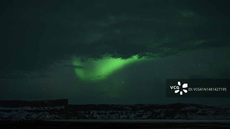 冰岛夜空雪山美景图片素材