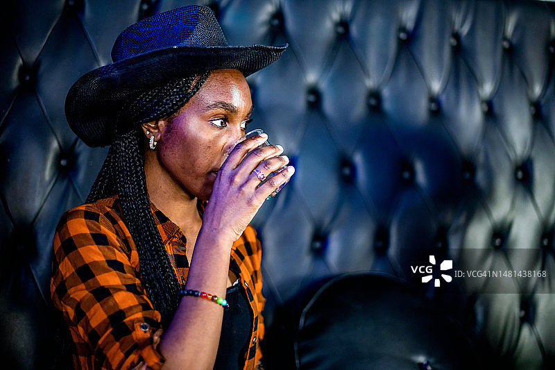 酒吧派对饮品图片素材