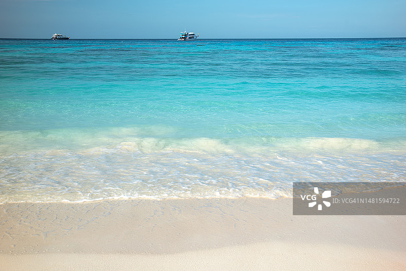 泰国攀牙府斯米兰群岛塔柴岛海滩图片素材