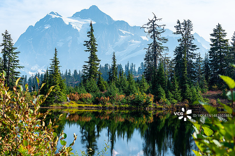 秋季贝克山徒步小径风光图片素材