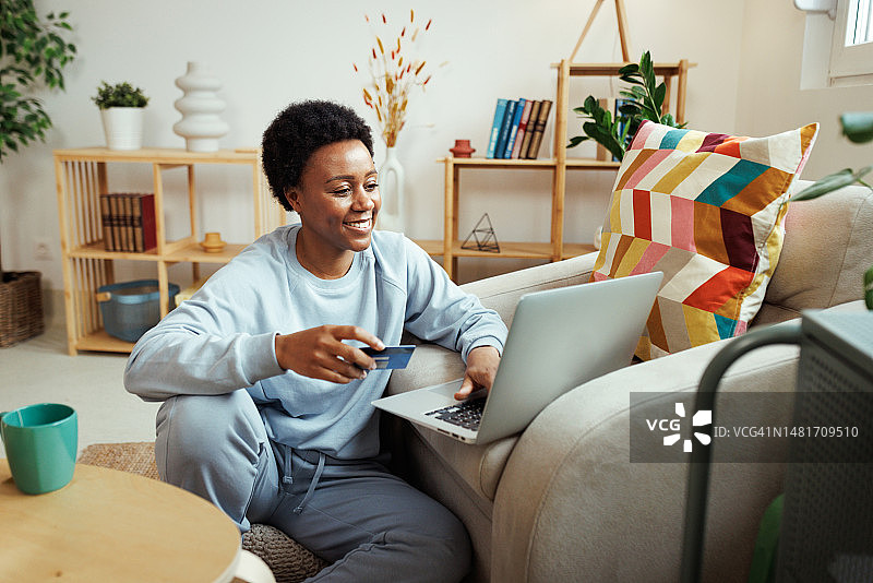 他们有，我就买！图片素材