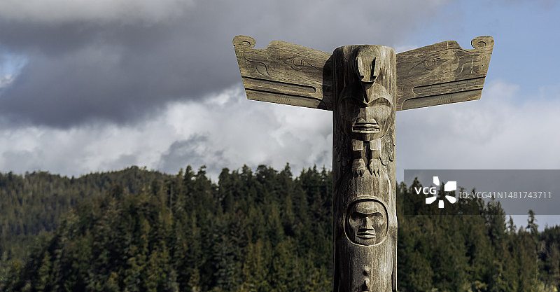 托菲诺的图腾柱图片素材