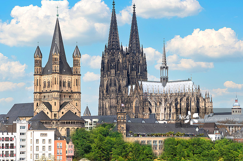 德国科隆老城天际线图片素材