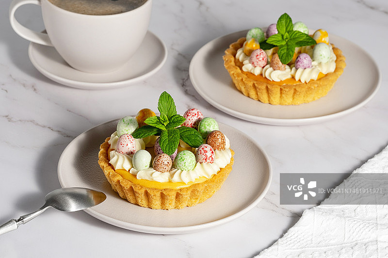 迷你糖果蛋奶油芝士蛋糕图片素材