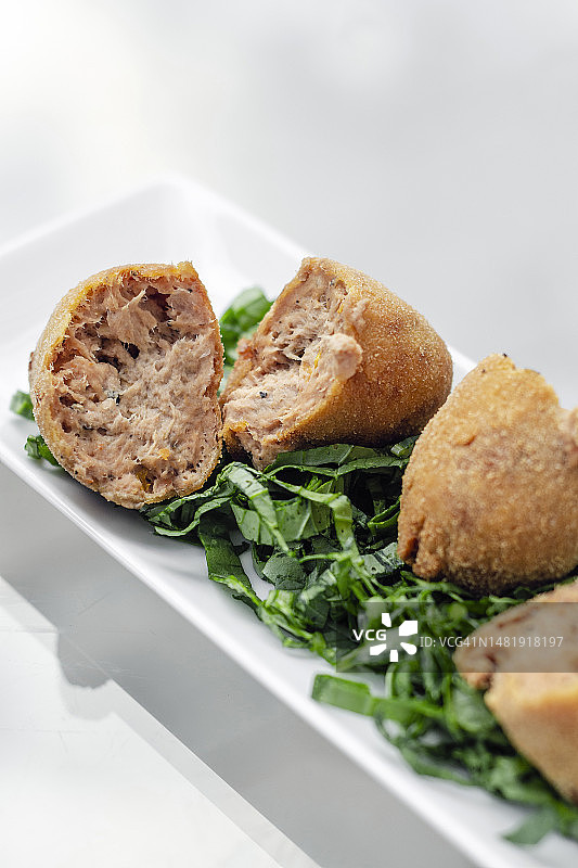 葡萄牙炸牛肉丸小吃图片素材