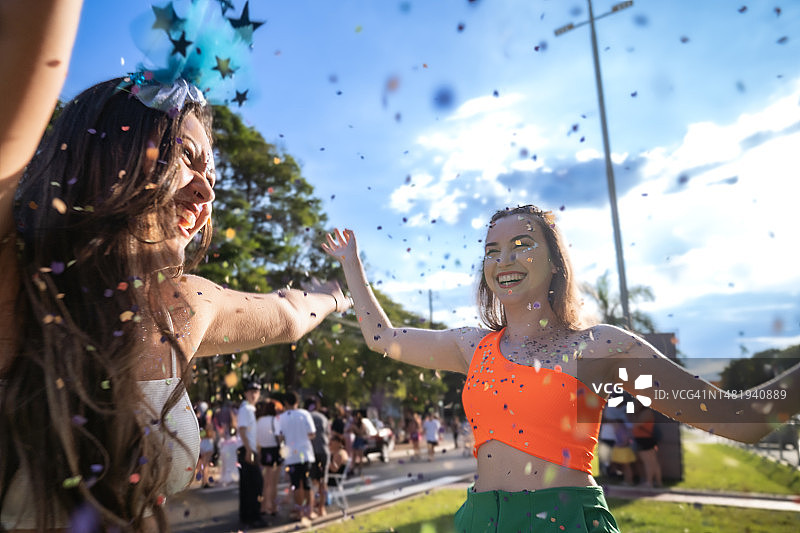 巴西街头狂欢节图片素材