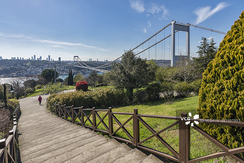 土耳其伊斯坦布尔的法提赫苏丹穆罕默德大桥图片素材