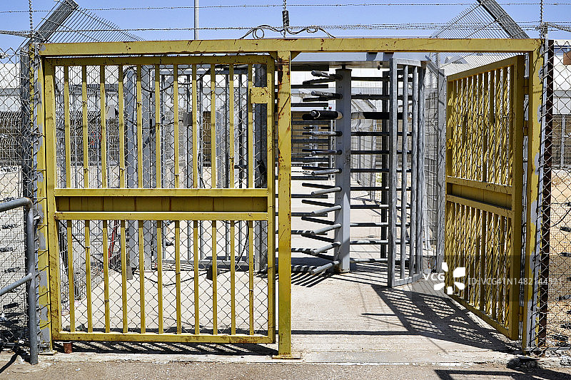 检查点：边境安全检查站图片素材