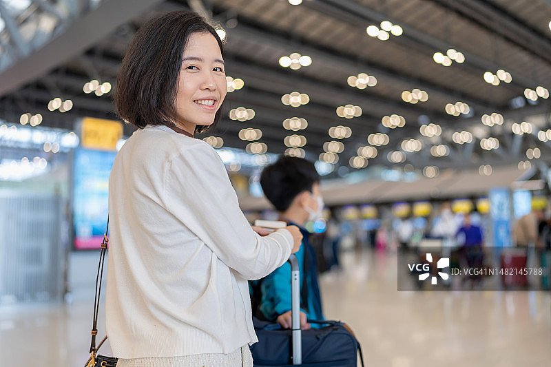 全家旅行体验教育之旅图片素材