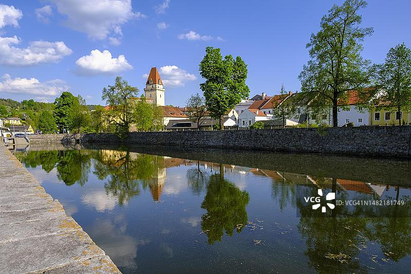 奥地利上奥地利州米尔维特尔地区的弗劳恩泰希和弗赖施塔特图片素材
