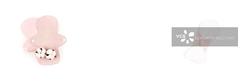 白色背景上的可重复使用布制月经垫banner图片素材