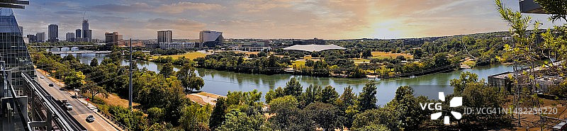 奥斯汀的拉迪伯德湖日落全景图片素材
