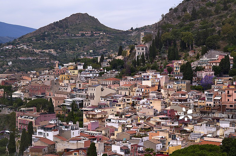 意大利西西里岛陶尔米纳古希腊剧院景观图片素材