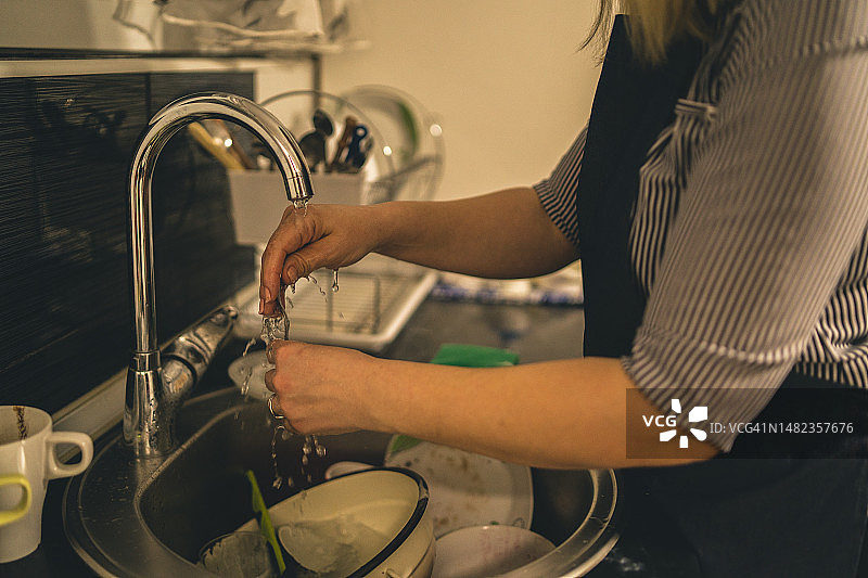 洗碗图片素材