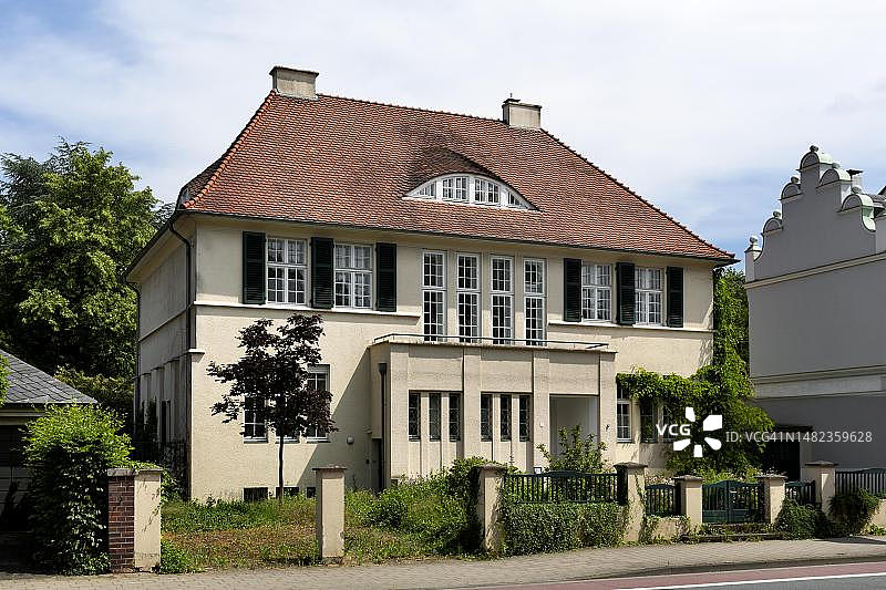 德国北莱茵-威斯特法伦居特斯洛林登街别墅图片素材