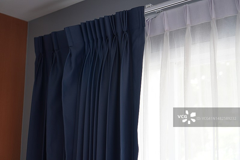 镜面门铝框窗帘图片素材