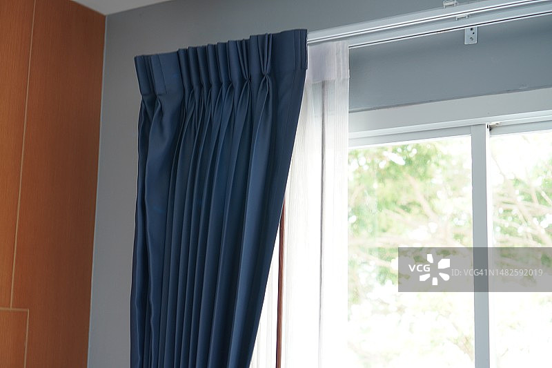 镜面门铝框窗帘图片素材