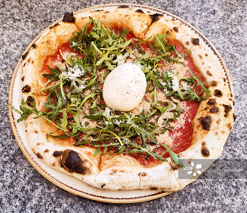 布拉塔披萨图片素材