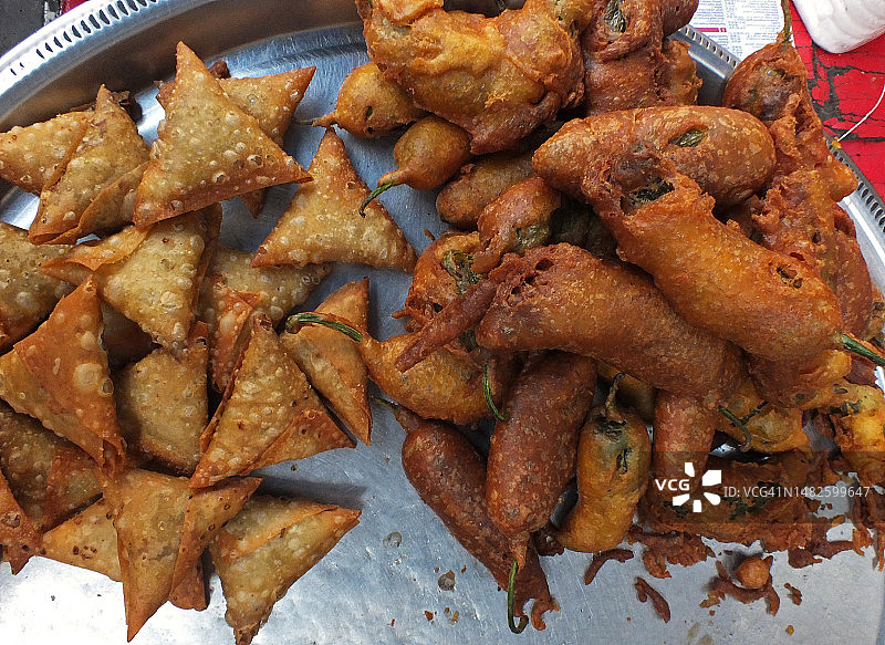 萨莫萨三角饺、印度炸饼及各种小吃图片素材