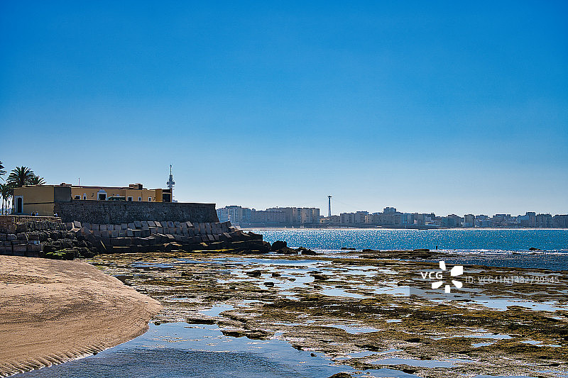 西班牙加的斯卡莱塔海滩图片素材