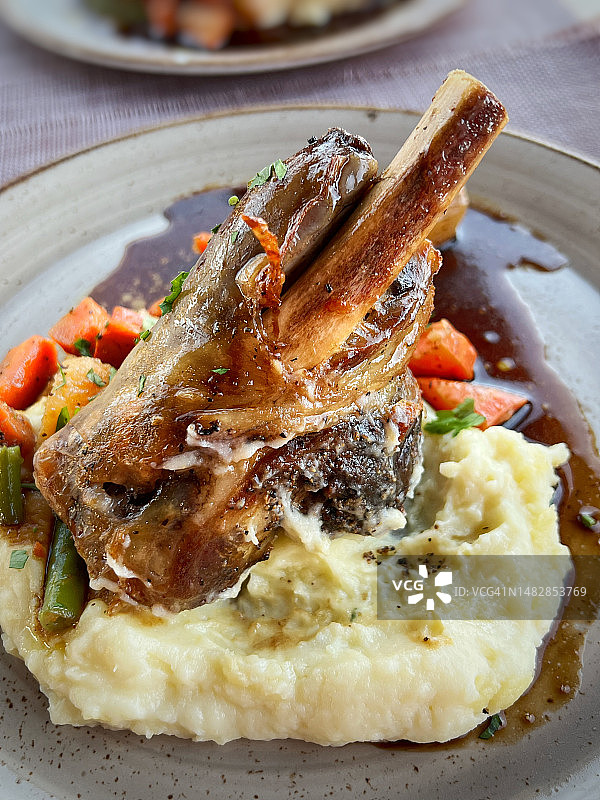 冰岛羊腿餐图片素材