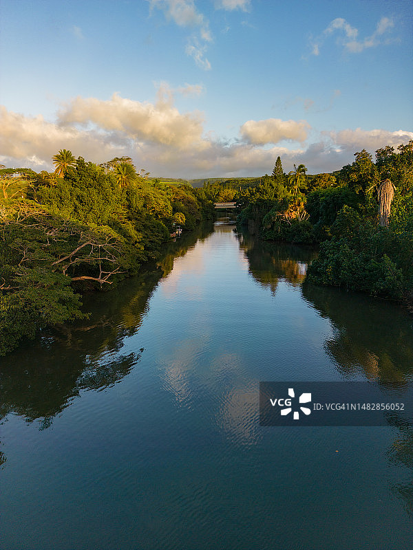 美国夏威夷哈雷瓦的湖泊风光图片素材