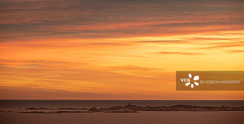 岛上的灯塔图片素材