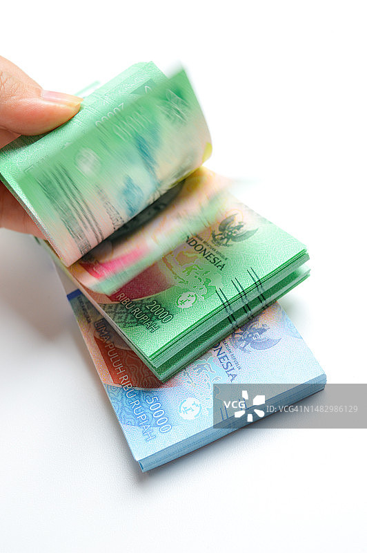 翻转印尼盾纸币图片素材