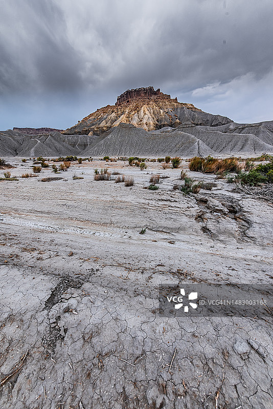 犹他州韦恩县的工厂孤丘图片素材