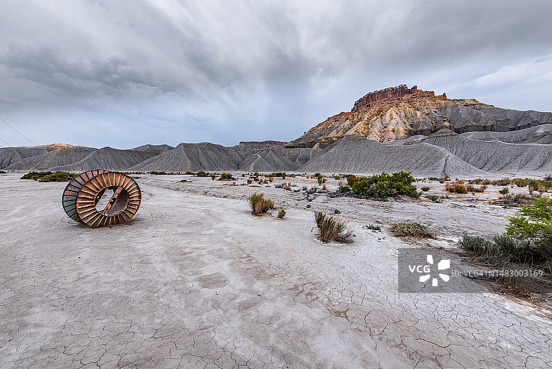 犹他州韦恩县的工厂孤丘图片素材