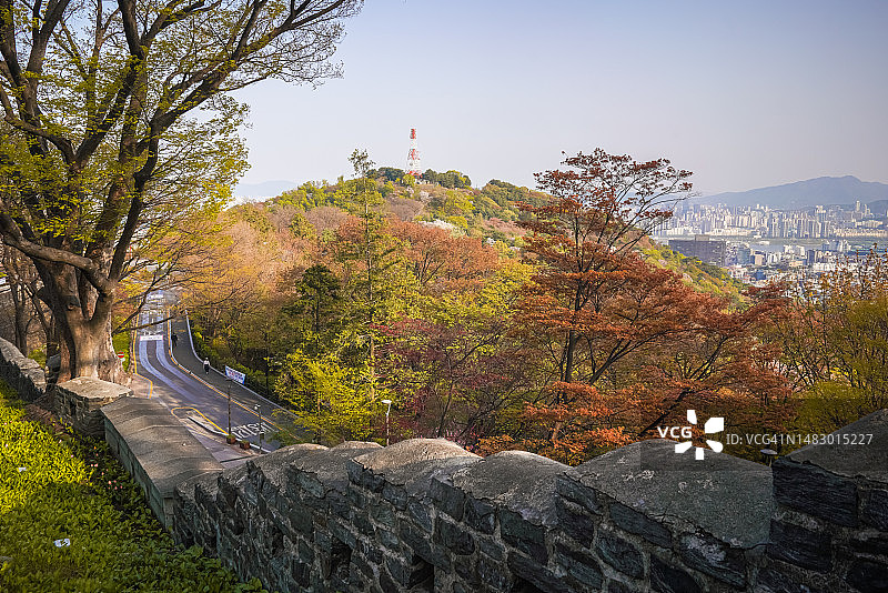 南山古首尔城墙图片素材